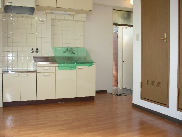 ライフシティサカイの居間・リビング