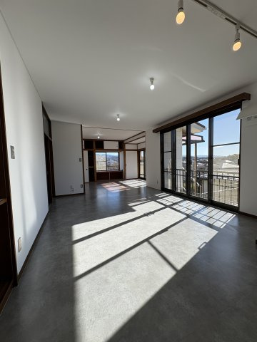 桃園122-9貸家の居間・リビング