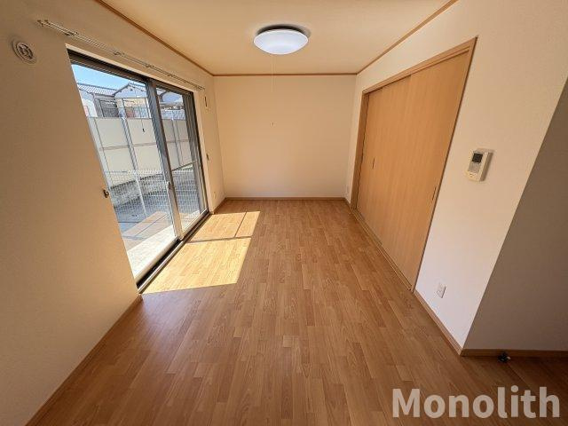 アーバン新家の居間・リビング