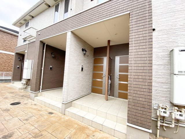 シュシュ　シャンブルのエントランス|エントランスです！