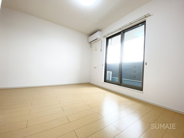 シュシュ　シャンブルの洋室|シンプルな内装です！