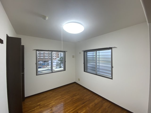 ハッピーファミリーの居間・リビング