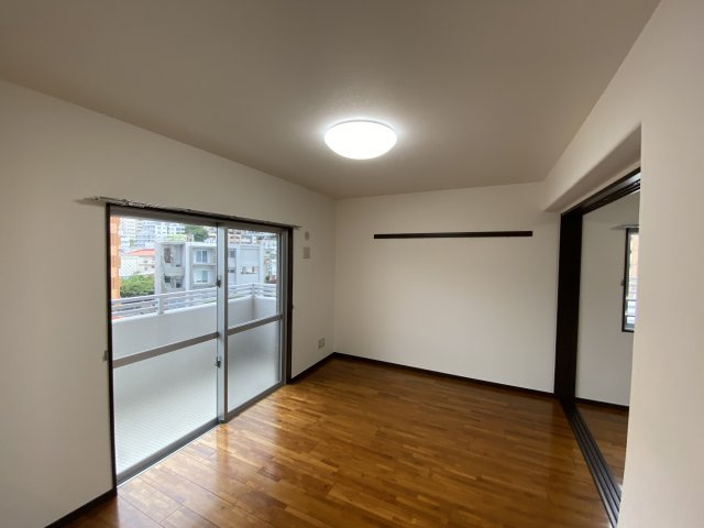 ハッピーファミリーの居間・リビング