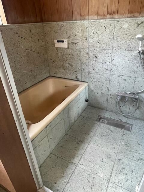 東久留米市浅間町３丁目の中古一戸建の浴室