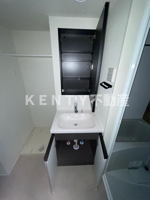 【洗面所】 | ＷＨＡＲＦ蒲田ｗｅｓｔ | スペースが確保できる洗面所です