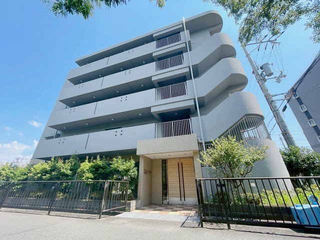 ピュールラルゴ