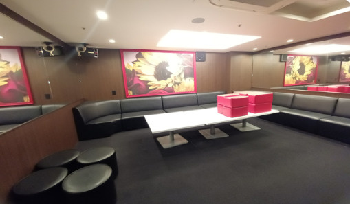 大阪市北区曾根崎新地１丁目の店舗一部のロビー