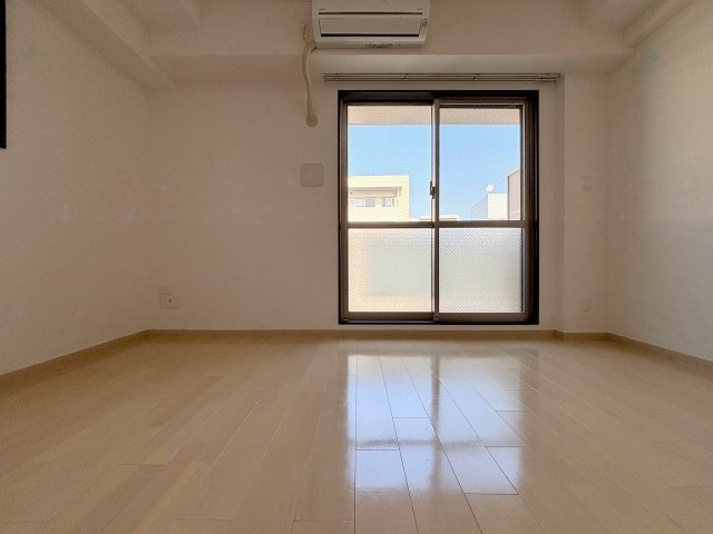 comforespa新大阪の居間・リビング