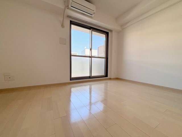 comforespa新大阪の居間・リビング