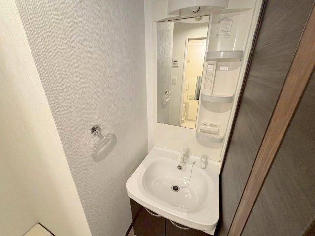 comforespa新大阪の独立洗面台