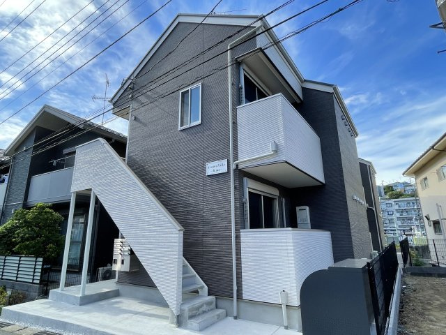 川崎市多摩区生田８丁目のアパート