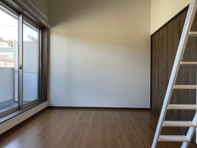 川崎市多摩区生田８丁目のアパートの居間・リビング|※別部屋参考