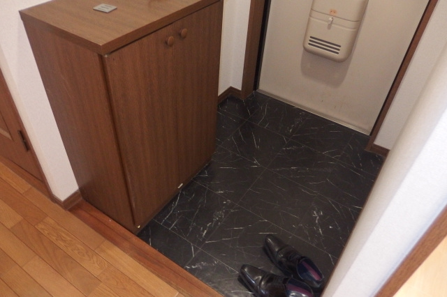 ロイヤル寿の玄関