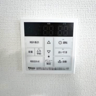 青梅市新町9丁目　新築戸建全1棟のその他|【給湯器リモコン】スイッチひとついつでもお湯を適温に保ってくれるフルオートバス！