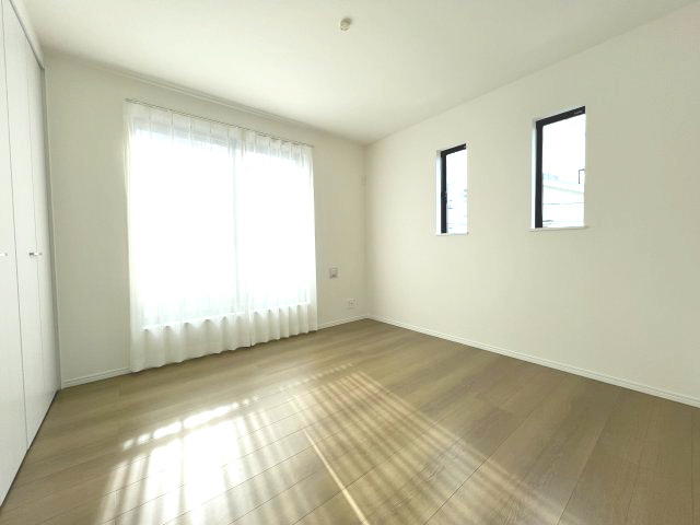 青梅市新町9丁目　新築戸建全1棟の洋室|【洋室2】6.12帖