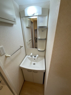 【洗面所】 | フローレンスＦＧ | スペースが確保できる洗面所です