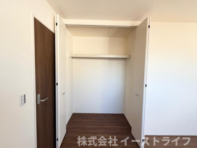 【新築戸建】　いわき市小名浜西君ヶ塚町第3　長期優良住宅の収納|3号棟写真　各居室に収納が付いているので困りません