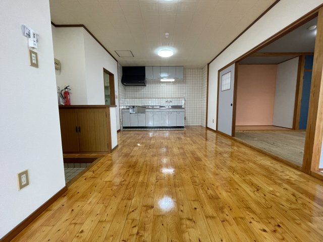  | ネクストビル西崎