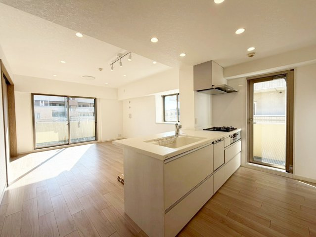 【居間・リビング】