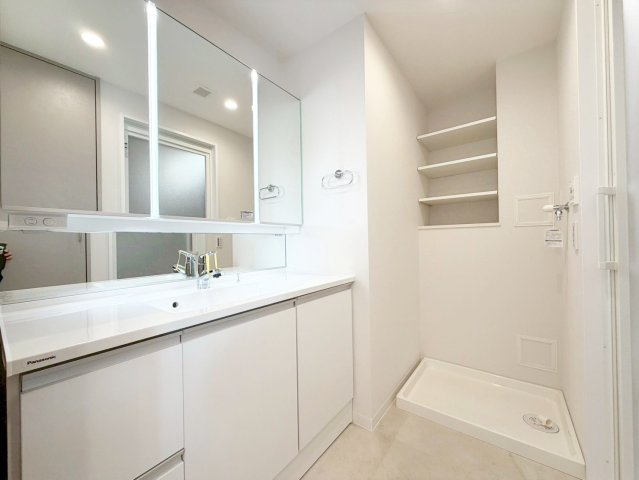 【独立洗面台】