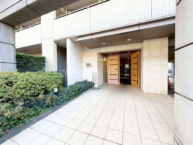 【エントランス】