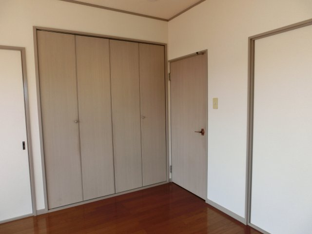 福島貸家の収納