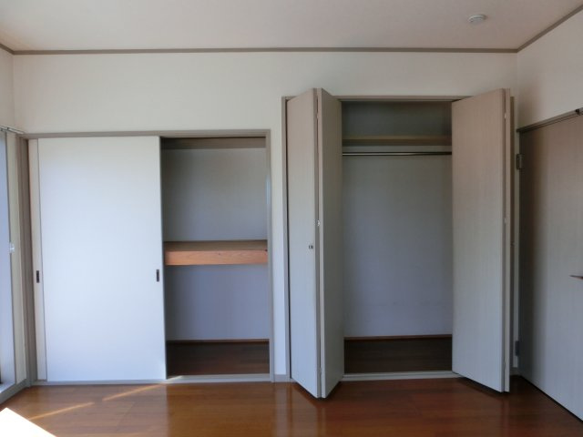 福島貸家の収納