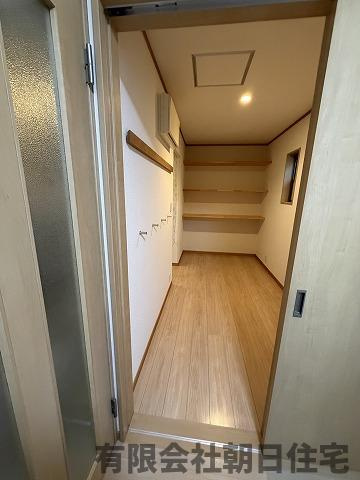 【収納】 | 東朝日町 中古戸建４LDK  | こまごまとしたものを収納できそうですね