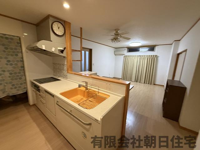 【キッチン】 | 東朝日町 中古戸建４LDK  | お料理しやすいキッチンです