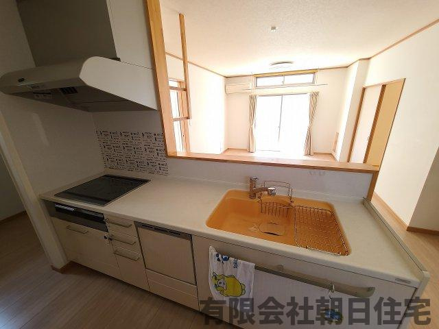 【キッチン】 | 東朝日町 中古戸建４LDK  | お料理しやすいキッチンです