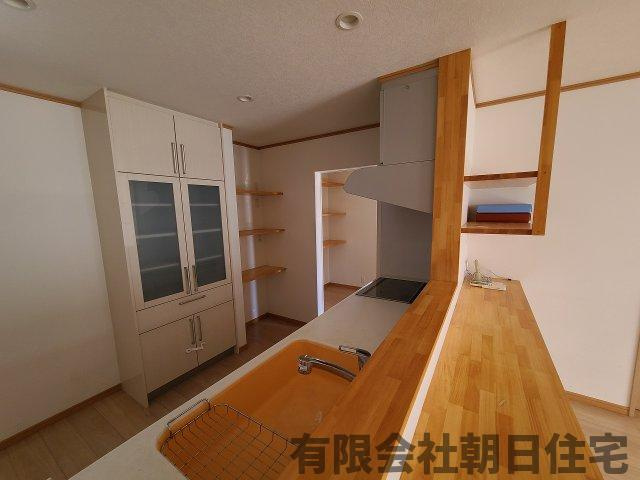 【キッチン】 | 東朝日町 中古戸建４LDK  | きれいなキッチンです