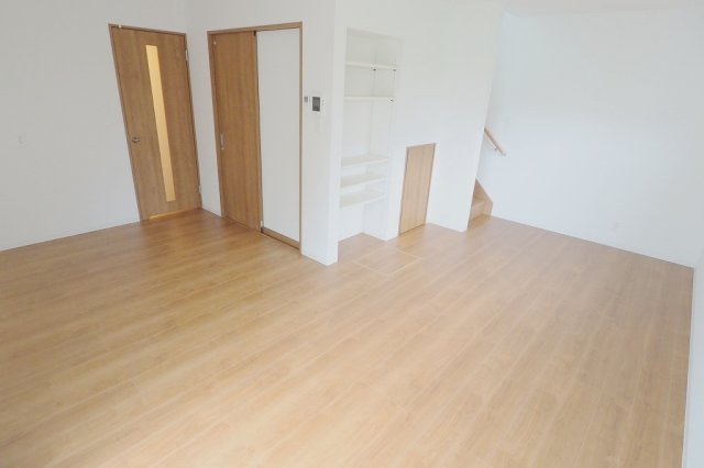 ヴィラージュヤスダの居間・リビング