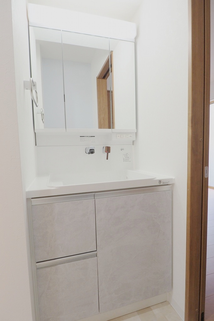 ヴィラージュヤスダの洗面所