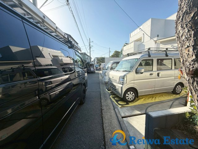 新築戸建　藤沢市辻堂5丁目の前面道路含む現地写真