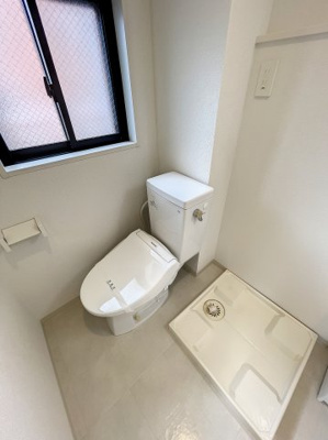 【トイレ】 | フローリエ細山F | ※同建物ほかのお部屋の写真です。