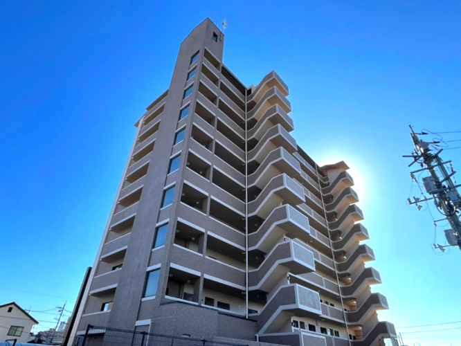 グラン・コート島田本町の外観|総戸数49世帯のマンション、1階の物件です！