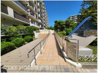 【その他】 | パレス南塚口2号棟 | エントランスへのアプローチです♪