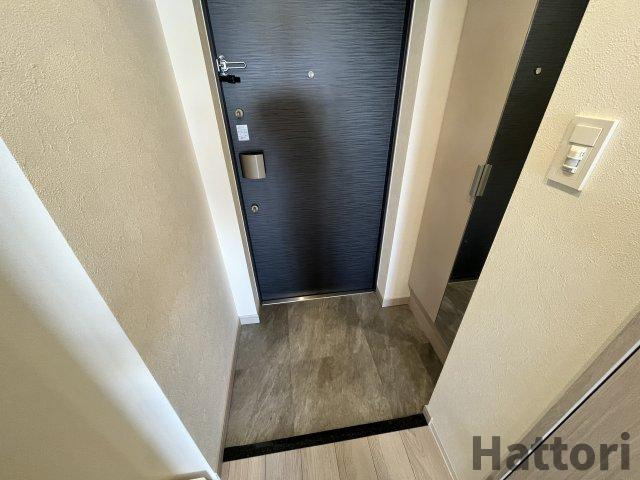 アドバンス大阪ビヤン　仲介手数料無料の玄関