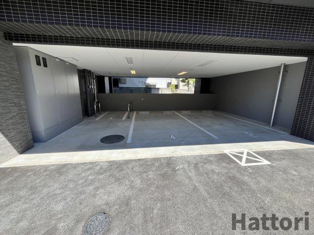 アドバンス大阪ビヤン　仲介手数料無料の駐車場