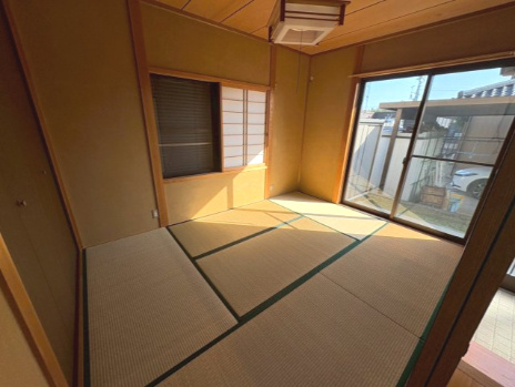 越戸町戸建の和室