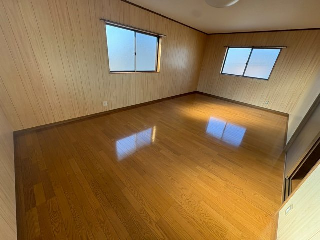 越戸町戸建の内装