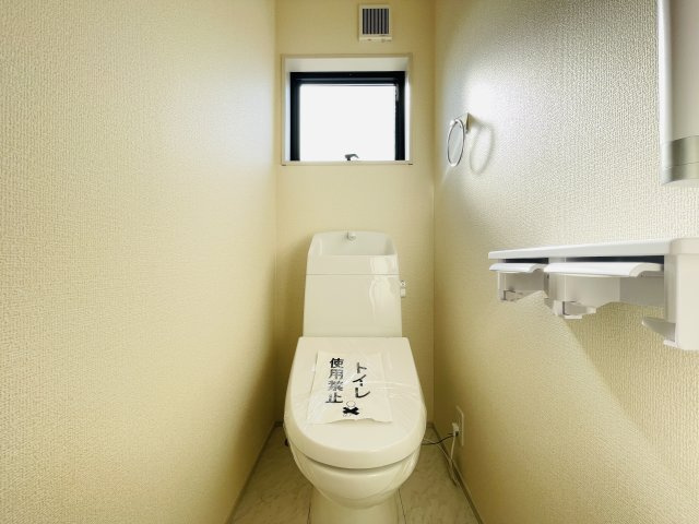 【トイレ】 | 深谷市岡里第3　LiveleGarden.s  新築戸建　全1棟　1号棟