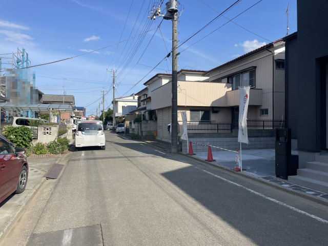 【前面道路含む現地写真】 | 深谷市岡里第3　LiveleGarden.s  新築戸建　全1棟　1号棟