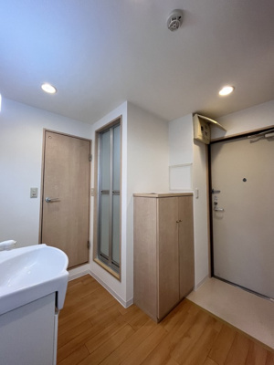 【玄関】 | グランパシフィック十三