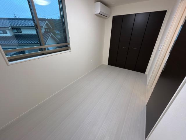 スレッドの内装|洋室