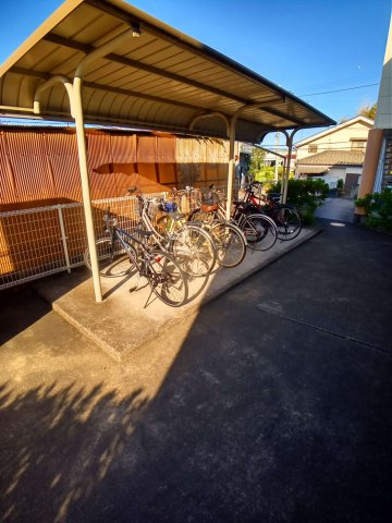 レオパレスＴ＆Ｍのその他|駐輪場