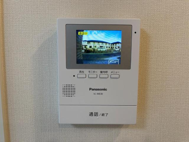 日高市四本木１丁目アパート新築工事の内装|カメラ付インターホン（イメージ）