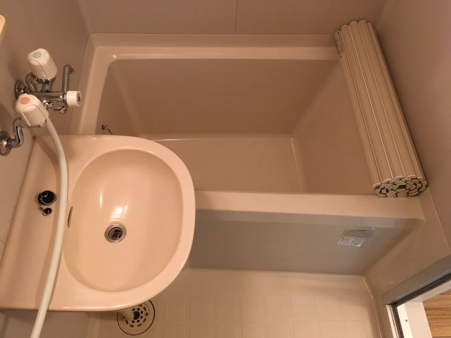 フラットAⅡの浴室|落ち着いた空間のお風呂です