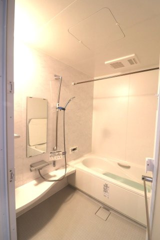 前橋市江木町モデルハウス物件　＃11の浴室