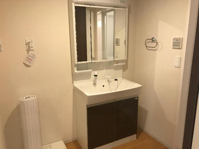 瀬音のいおり（日高市武蔵高萩アパート新築工事）の洗面所|洗髪洗面化粧台（イメージ）
